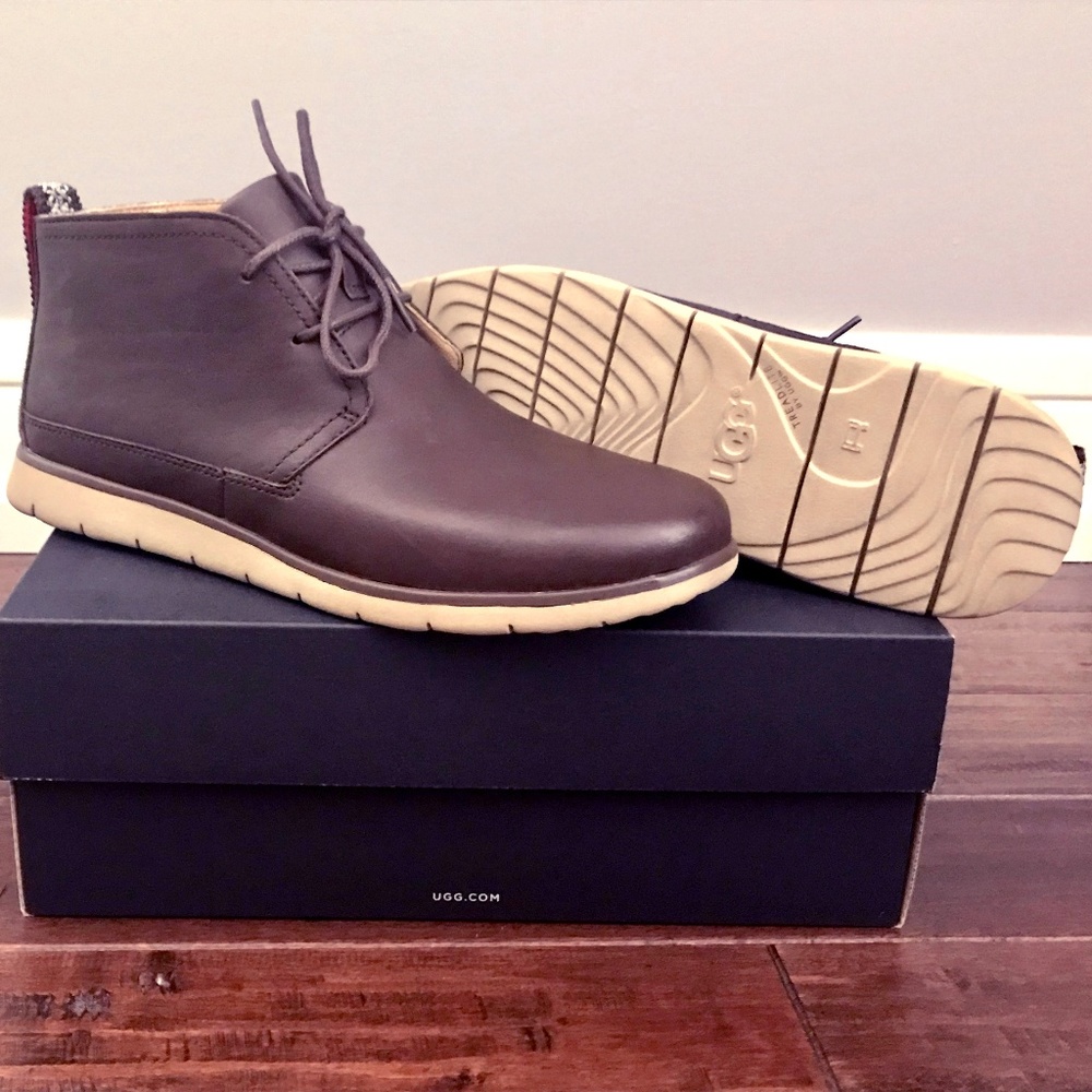 NWT Ugg Chukka Boot